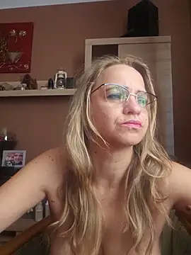 BLONDKICIA1 webcam show