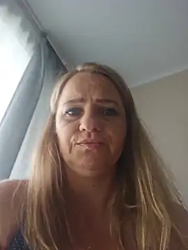 BLONDKICIA1's Webcam Show