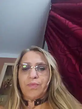 BLONDKICIA1's Webcam Show