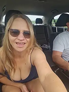 BLONDKICIA1's Webcam Show