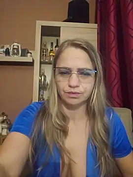 Show modela BLONDKICIA1 na web-kameri