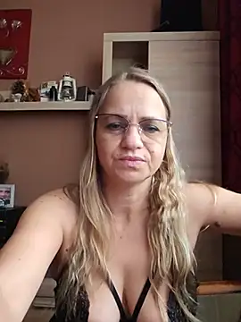 BLONDKICIA1 Webcam-Show
