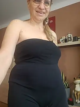 Chat XXX en directo de BLONDKICIA1