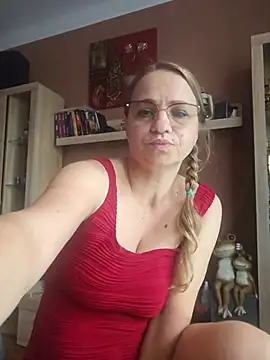 BLONDKICIA1 – webcam-show