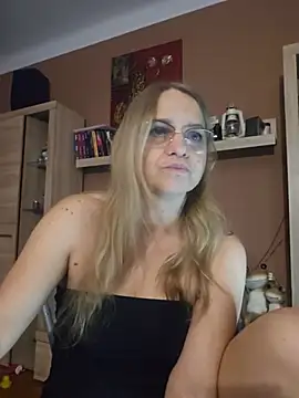 BLONDKICIA1 Webcam Show