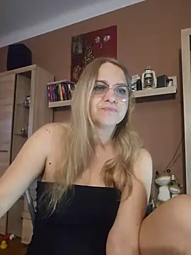 BLONDKICIA1 Webcamshow