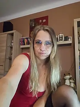BLONDKICIA1 – webcam-show