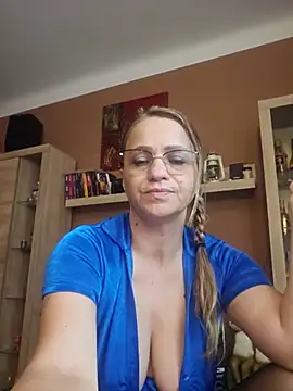 BLONDKICIA1 Live XXX-chat