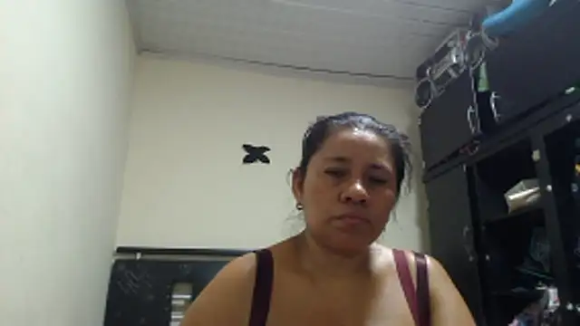 ห้องแชทสดของ adrixxx38