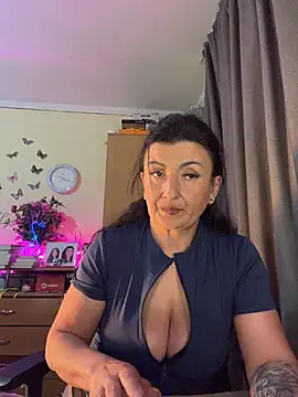 Hotangel75 – Naživo XXX chat