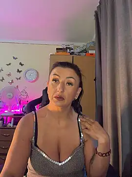Chat +18 de Hotangel75 ao vivo