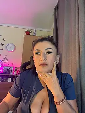 צ'אט XXX בשידור חי של Hotangel75