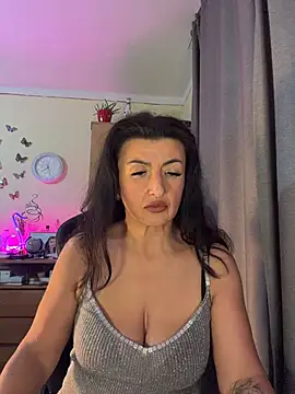 Show modela Hotangel75 na web-kameri