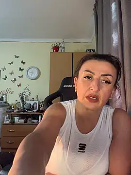 Show modela Hotangel75 na web-kameri