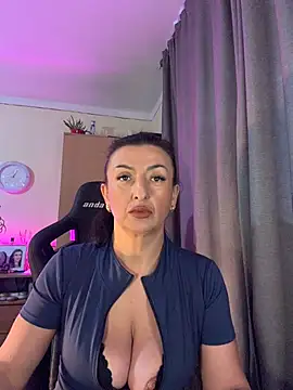 Chat +18 de Hotangel75 ao vivo