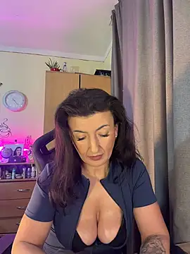Chat XXX en directo de Hotangel75