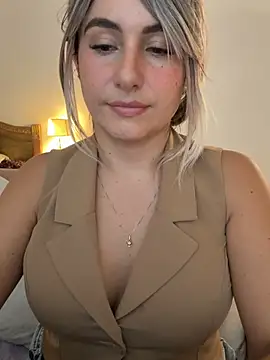 CarolinaLujan17's Webcam Show