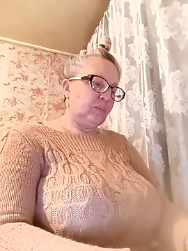 Cerd_Ayaz élő XXX-chatje
