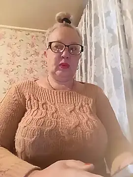 Show modela Cerd_Ayaz na web-kameri