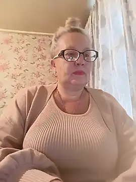 Chat XXX en directo de Cerd_Ayaz