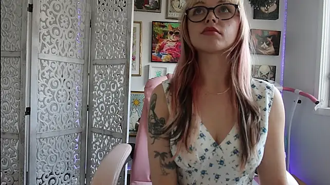 Chat XXX en directo de makiyahbelle