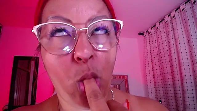salomecastro_'s Webcam Show