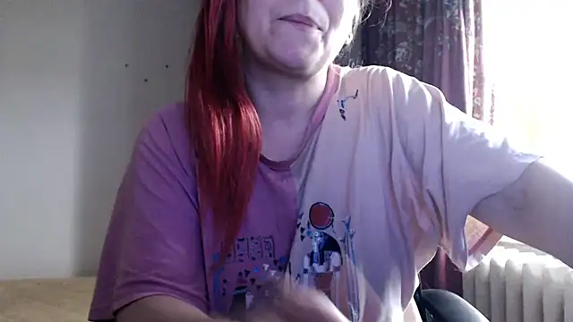 NymphoQueenn Webcam Show