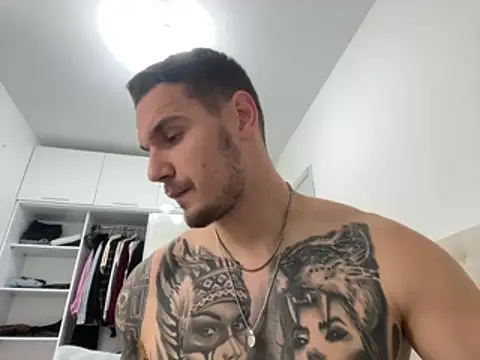 Hot__Tiger ওয়েবক্যাম শো