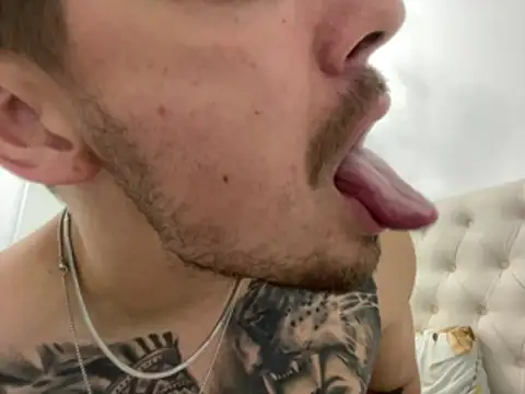 Hot__Tiger 在線直播表演