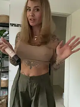 Etwas_neugierig Webcam-Show