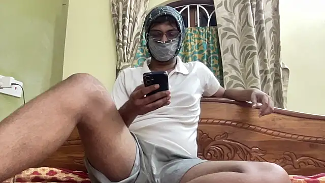 Chat +18 de Slave_Aryan ao vivo