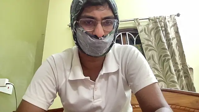 عرض كام Slave_Aryan