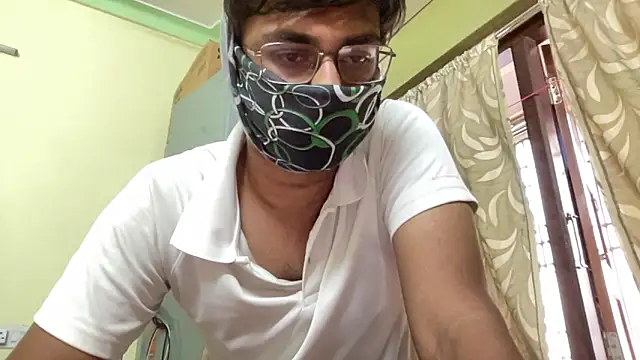 Slave_Aryann Webbikameraesitys