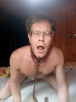 Show modela yatshen na web-kameri