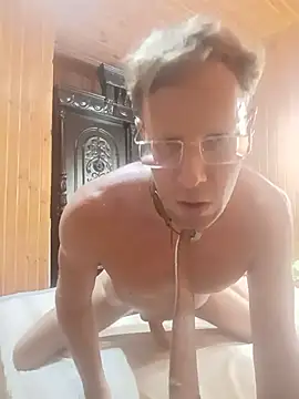 Show modela yatshen na web-kameri