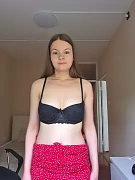 AnnaSweet18's Live XXX Chat