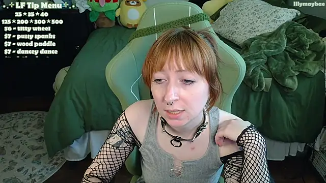 LilyMayBae: онлайн-секс-чат