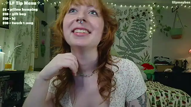 LilyMayBae Chat XXX in diretta