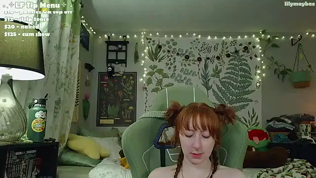 LilyMayBae's Webcam Show