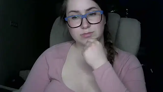 SeasonalSomeone's Live Chat Room
