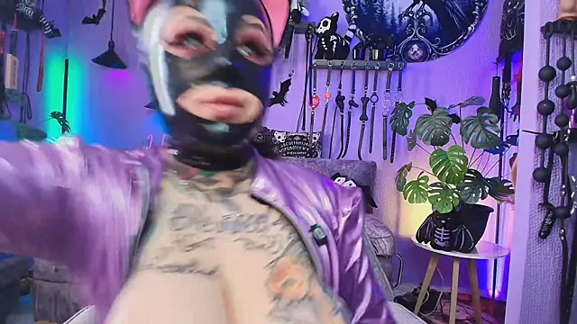 fetishkinkymeganx's Webcam Show
