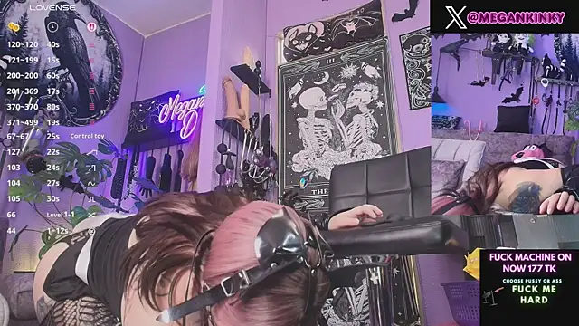 fetishkinkymeganx's Webcam Show