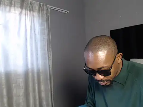 Ogmelo Webcamshow