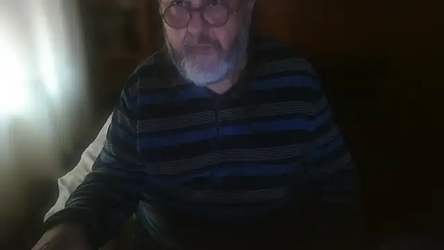 Show modela Koldo70 na web-kameri