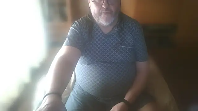 Show modela Koldo70 na web-kameri