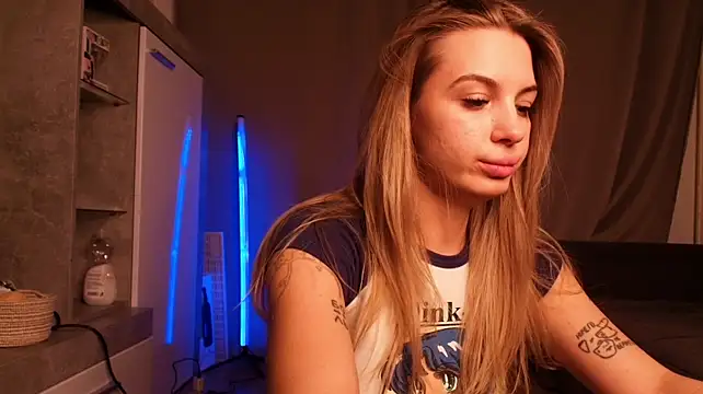 Eziliz Webcam show
