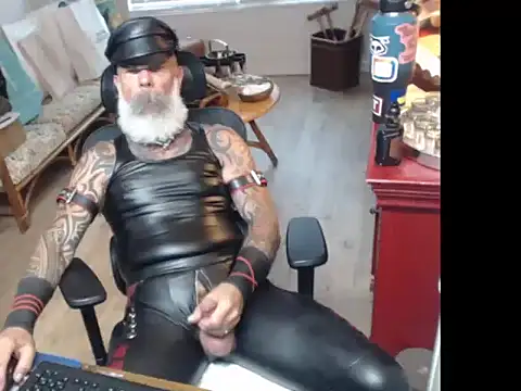 FLdbear webkamerás műsora