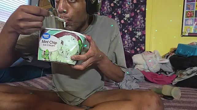 LordSpunFunn Webbikameraesitys