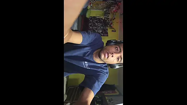 Pertunjukan Kamera Web LordSpunFun