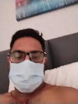 hotindianstud Шоу с уебкамера